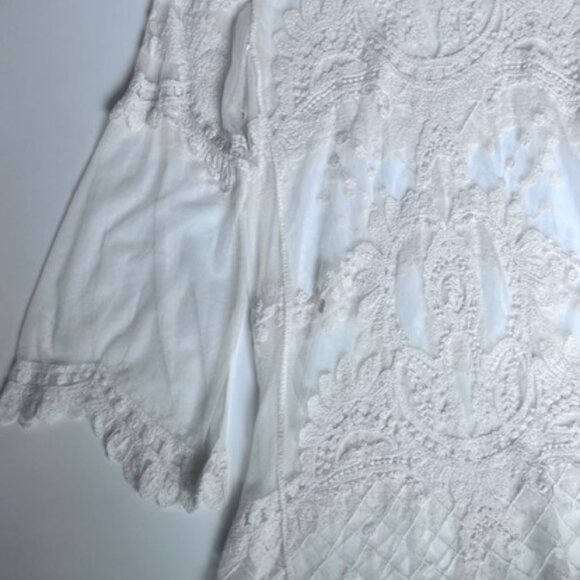 SHEER LACE TOP WITH CREAM EMBROIDERY - Picture 3 of 5